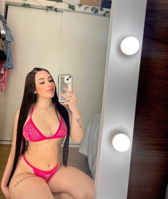 Check me out baby, I’m sexy and extremely naughty 🍑🍑😜😜 - Image 3